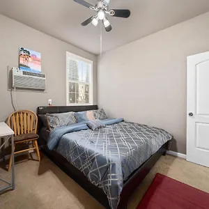 Apartment Cozy 1 Bdr/1br Near Downtown